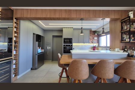 Apartamento à venda com 128m², 3 quartos e 3 vagas Apartamento à venda com 128m², 3 quartos e 3 vagasCozinha