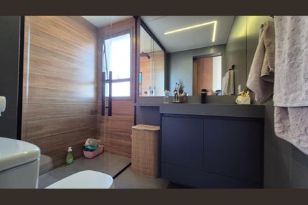 Apartamento à venda com 128m², 3 quartos e 3 vagas Apartamento à venda com 128m², 3 quartos e 3 vagasBanheiro da suíte 3