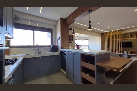 Apartamento à venda com 128m², 3 quartos e 3 vagas Apartamento à venda com 128m², 3 quartos e 3 vagasCozinha