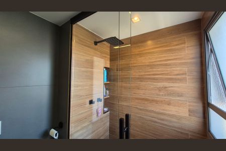 Apartamento à venda com 128m², 3 quartos e 3 vagas Apartamento à venda com 128m², 3 quartos e 3 vagasBanheiro da suíte 3