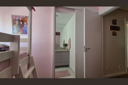 Apartamento à venda com 128m², 3 quartos e 3 vagas Apartamento à venda com 128m², 3 quartos e 3 vagasSuíte 2