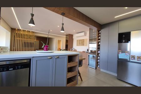 Apartamento à venda com 128m², 3 quartos e 3 vagas Apartamento à venda com 128m², 3 quartos e 3 vagasCozinha