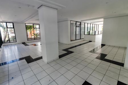 Apartamento à venda com 68m², 2 quartos e 2 vagas Apartamento à venda com 68m², 2 quartos e 2 vagasÁrea comum - Salão de festas
