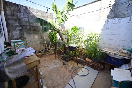 Casa de condomínio para alugar com 60m², 3 quartos e 2 vagas Casa de condomínio para alugar com 60m², 3 quartos e 2 vagasQuintal