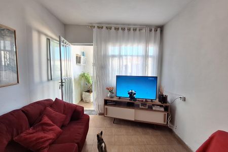 Sala de casa para alugar com 3 quartos, 150m² em Saracuruna, Duque de Caxias