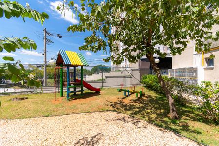 Apartamento para alugar com 50m², 2 quartos e 1 vaga Apartamento para alugar com 50m², 2 quartos e 1 vagaÁrea comum - Playground
