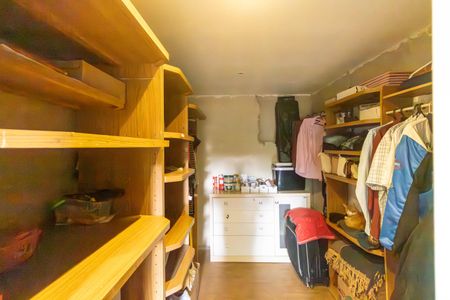 Closet de casa para alugar com 1 quarto, 150m² em Senador Vasconcelos, Rio de Janeiro
