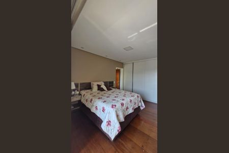 Apartamento à venda com 180m², 3 quartos e 2 vagasSuíte