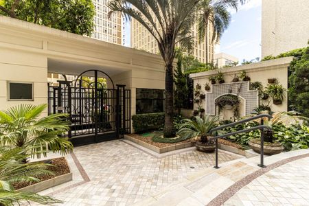 Apartamento à venda com 154m², 4 quartos e 3 vagas Apartamento à venda com 154m², 4 quartos e 3 vagasHall de Entrada