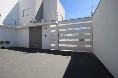 Casa de condomínio para alugar com 59m², 2 quartos e 1 vagaFachada