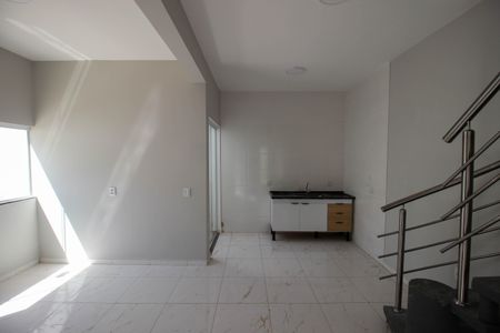 Sala de casa de condomínio para alugar com 2 quartos, 59m² em Alto da Boa Vista, Sorocaba
