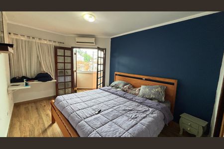 Casa à venda com 230m², 3 quartos e 5 vagas Casa à venda com 230m², 3 quartos e 5 vagasSuite 1