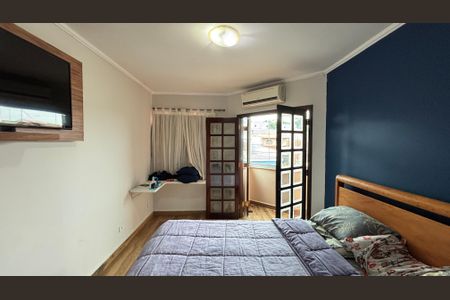 Casa à venda com 230m², 3 quartos e 5 vagas Casa à venda com 230m², 3 quartos e 5 vagasSuite 1