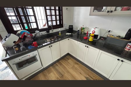 Casa à venda com 230m², 3 quartos e 5 vagas Casa à venda com 230m², 3 quartos e 5 vagas Cozinha