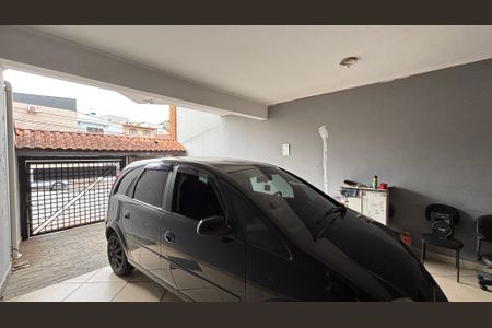 Casa à venda com 230m², 3 quartos e 5 vagas Casa à venda com 230m², 3 quartos e 5 vagasGaragem