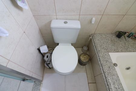 Casa de condomínio à venda com 90m², 2 quartos e 2 vagasBanheiro Social