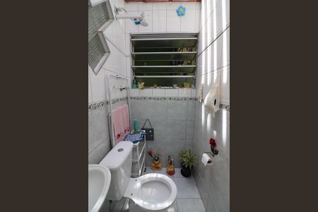 Casa de condomínio à venda com 90m², 2 quartos e 2 vagasBanheiro Social 2