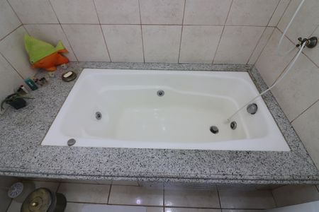 Casa de condomínio à venda com 90m², 2 quartos e 2 vagasBanheiro Social