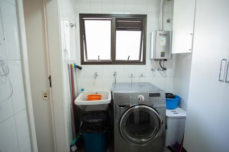 Apartamento à venda com 147m², 3 quartos e 3 vagas Apartamento à venda com 147m², 3 quartos e 3 vagasÁrea de Serviço