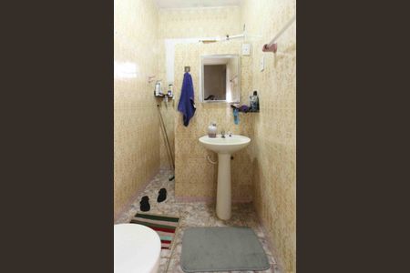 Casa à venda com 287m², 4 quartos e sem vaga Casa à venda com 287m², 4 quartos e sem vagaBanheiro Casa 02