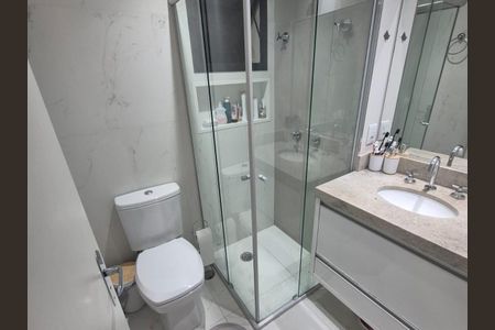 Apartamento para alugar com 57m², 2 quartos e 1 vaga Apartamento para alugar com 57m², 2 quartos e 1 vagaBanheiro da Suíte