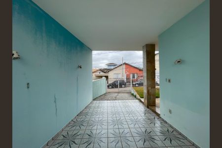 Casa à venda com 204m², 2 quartos e 7 vagas Casa à venda com 204m², 2 quartos e 7 vagasGaragem