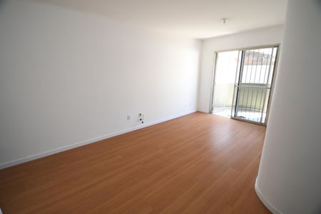 Sala de apartamento para alugar com 1 quarto, 57m² em Conceicao, Campinas