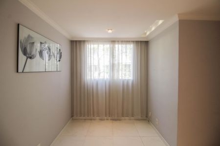 Sala de apartamento para alugar com 2 quartos, 45m² em Jardim Alvorada, Nova Iguaçu