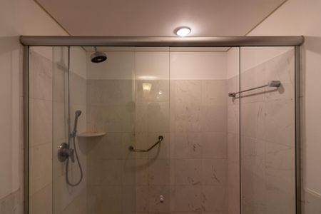 Apartamento à venda com 85m², 2 quartos e 2 vagasBanheiro da Suíte 2