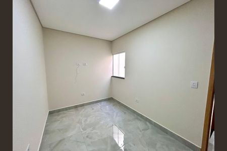 Quarto 2 de casa para alugar com 2 quartos, 60m² em Cidade Jardim Cumbica, Guarulhos