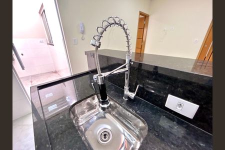Casa para alugar com 60m², 2 quartos e sem vaga Casa para alugar com 60m², 2 quartos e sem vagaCozinha