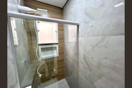 Casa para alugar com 60m², 2 quartos e sem vaga Casa para alugar com 60m², 2 quartos e sem vagaBanheiro