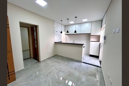 Sala de casa para alugar com 2 quartos, 60m² em Cidade Jardim Cumbica, Guarulhos