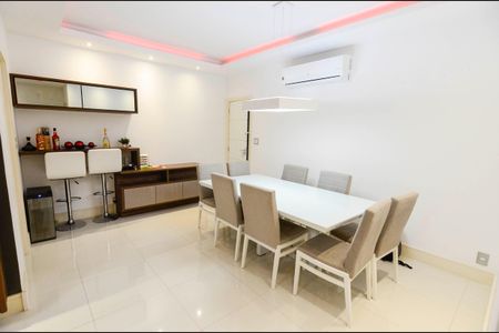 Sala de apartamento para alugar com 3 quartos, 132m² em Tijuca, Rio de Janeiro