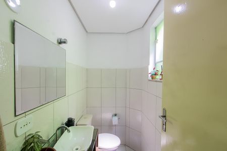 Casa à venda com 179m², 3 quartos e 2 vagas Casa à venda com 179m², 3 quartos e 2 vagasLavabo