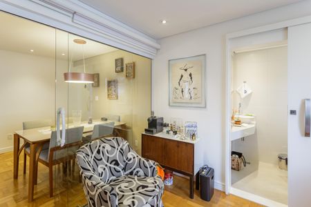Suíte 1 de apartamento à venda com 2 quartos, 70m² em Indianópolis, São Paulo