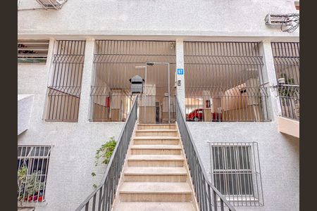 Studio à venda com 32m², 1 quarto e sem vaga Studio à venda com 32m², 1 quarto e sem vagaFachada