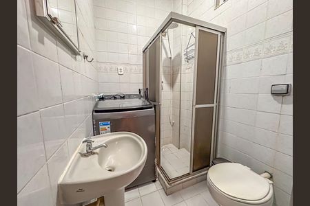 Studio à venda com 32m², 1 quarto e sem vaga Studio à venda com 32m², 1 quarto e sem vagaBanheiro