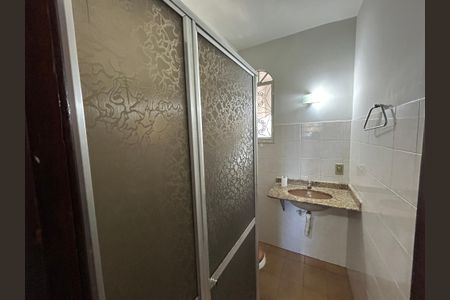 Banheiro de casa para alugar com 1 quarto, 55m² em Abolição, Rio de Janeiro