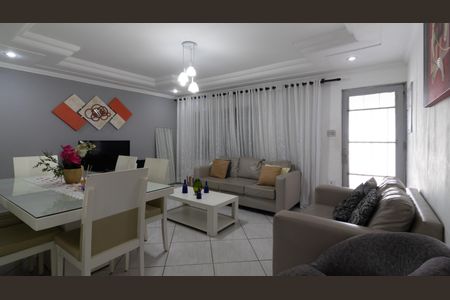 Sala de casa para alugar com 2 quartos, 104m² em Jardim Danfer, São Paulo