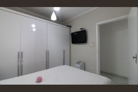Quarto 1 de casa para alugar com 2 quartos, 104m² em Jardim Danfer, São Paulo