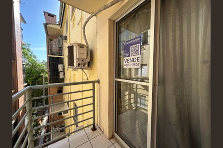 Apartamento à venda com 50m², 2 quartos e 1 vaga Apartamento à venda com 50m², 2 quartos e 1 vagaPlaca