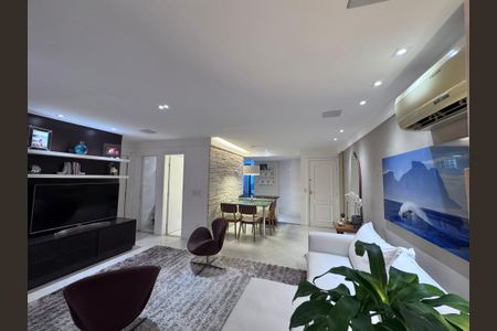Apartamento à venda com 84m², 2 quartos e 2 vagasSala