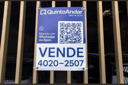 Casa à venda com 195m², 3 quartos e 3 vagas Casa à venda com 195m², 3 quartos e 3 vagasPlaca