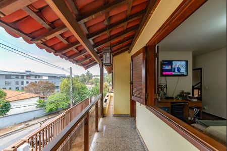 Casa para alugar com 389m², 5 quartos e 2 vagasVaranda da Suíte 1