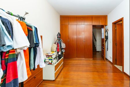 Casa para alugar com 389m², 5 quartos e 2 vagasSuíte 2