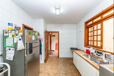 Casa para alugar com 389m², 5 quartos e 2 vagasCozinha