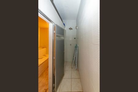 Casa para alugar com 389m², 5 quartos e 2 vagasDucha