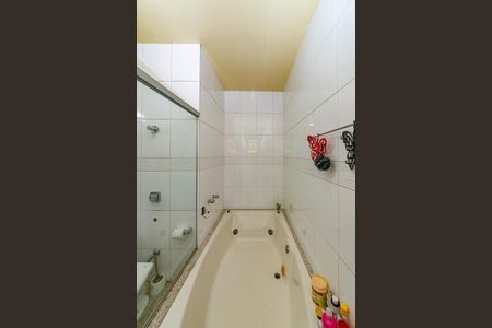 Casa para alugar com 389m², 5 quartos e 2 vagasBanheiro da Suíte 1