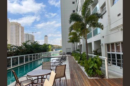 Apartamento à venda com 46m², 1 quarto e 1 vaga Apartamento à venda com 46m², 1 quarto e 1 vagaÁrea comum - Piscina